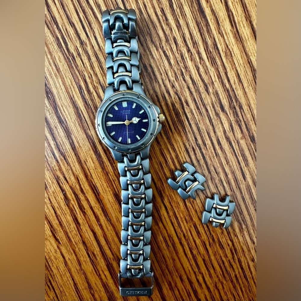 Vintage Citizen Titanium 5390 Ladies Watch